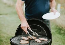Weber tilbehør en rigtig grillmester bør eje Grill om sommeren